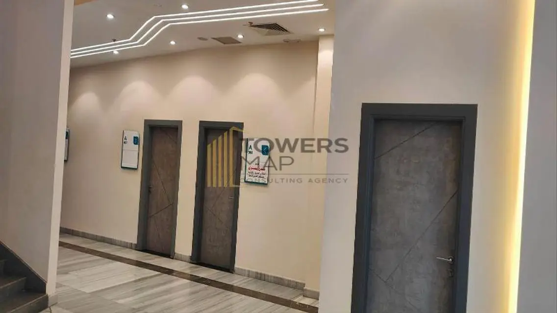 عمارة سكنية رائعة مع موقف مغطى