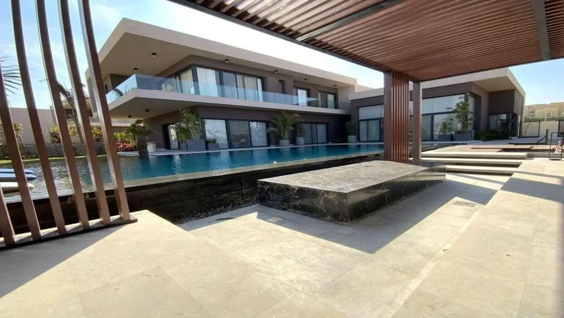 Luxury Apartment in the Heart of the City with All Amenities