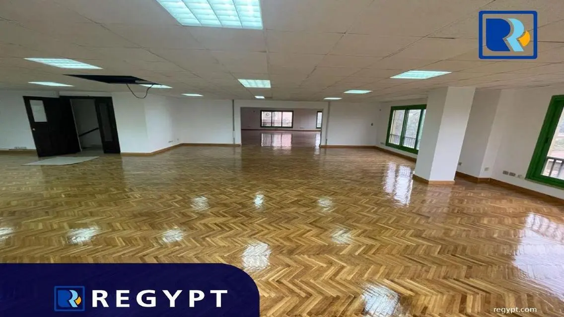 Invest in a Modern Office Space of 700 sqm at an Excellent Price