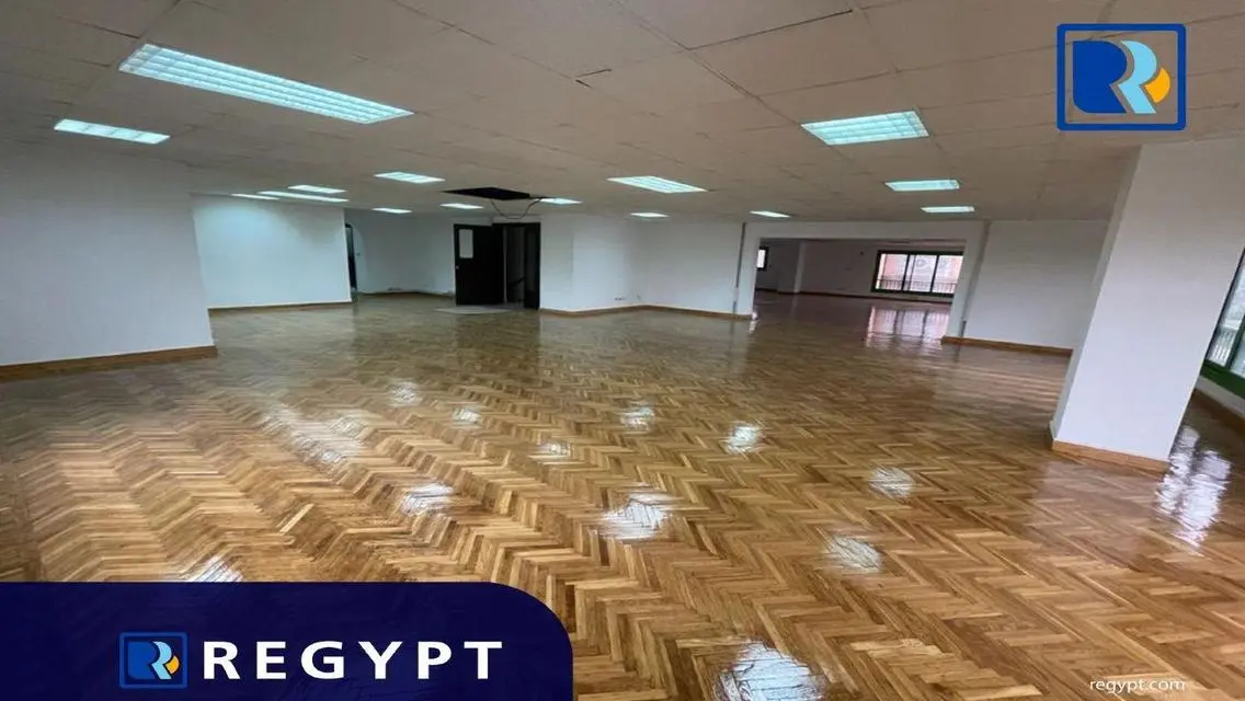 Invest in a Modern Office Space of 700 sqm at an Excellent Price