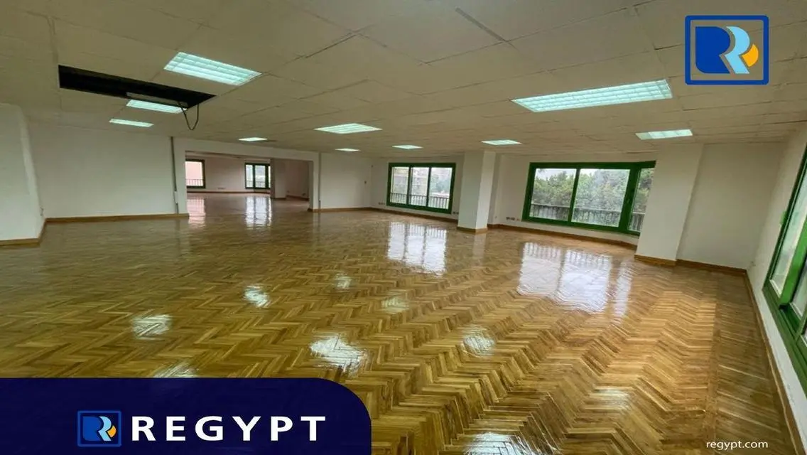 Invest in a Modern Office Space of 700 sqm at an Excellent Price