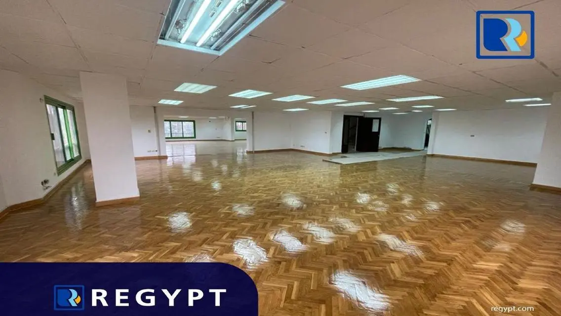 Invest in a Modern Office Space of 700 sqm at an Excellent Price