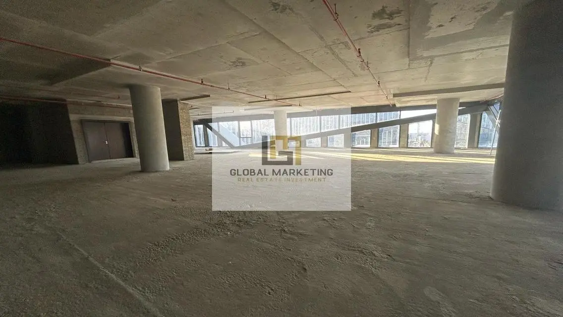Distinctive Apartment with 495 sqm in the Heart of the City