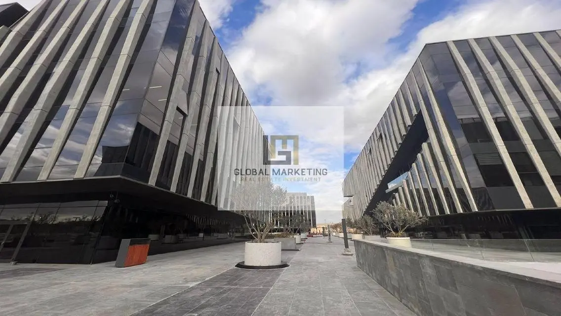 Distinctive Apartment with 495 sqm in the Heart of the City