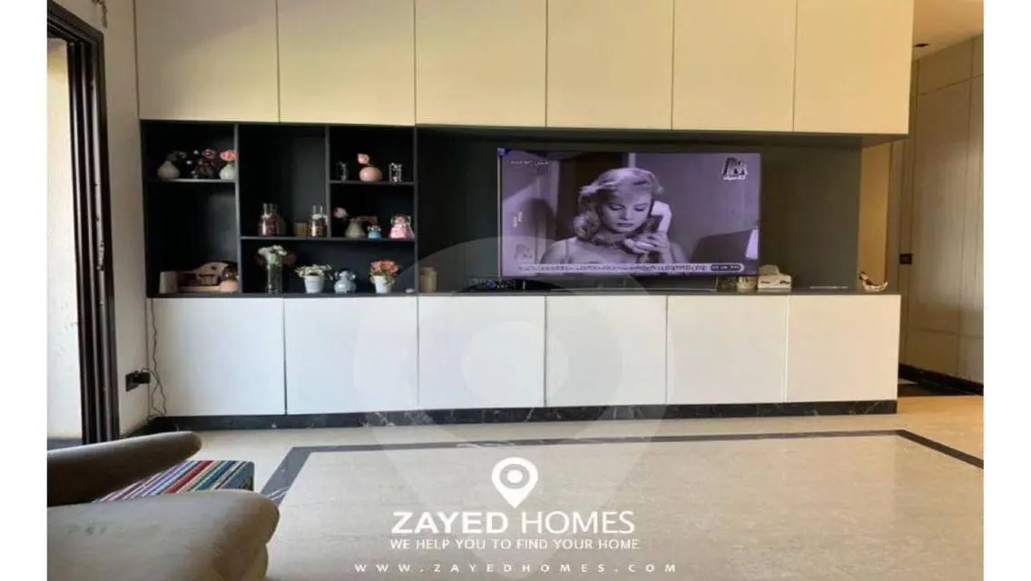 Luxurious 152 sqm Apartment in Prime Location