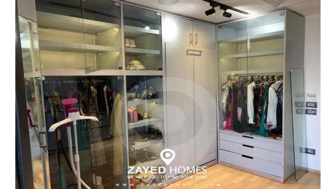Luxurious 152 sqm Apartment in Prime Location