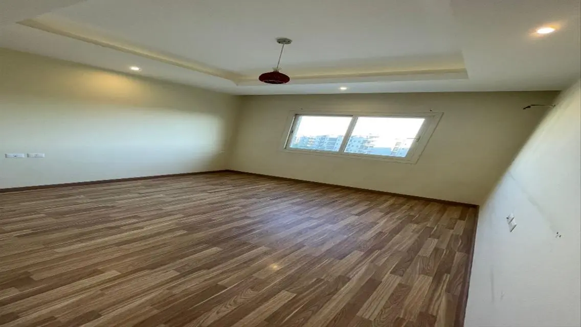 Luxury Apartment with Private Garden and Pool in a Prime Location