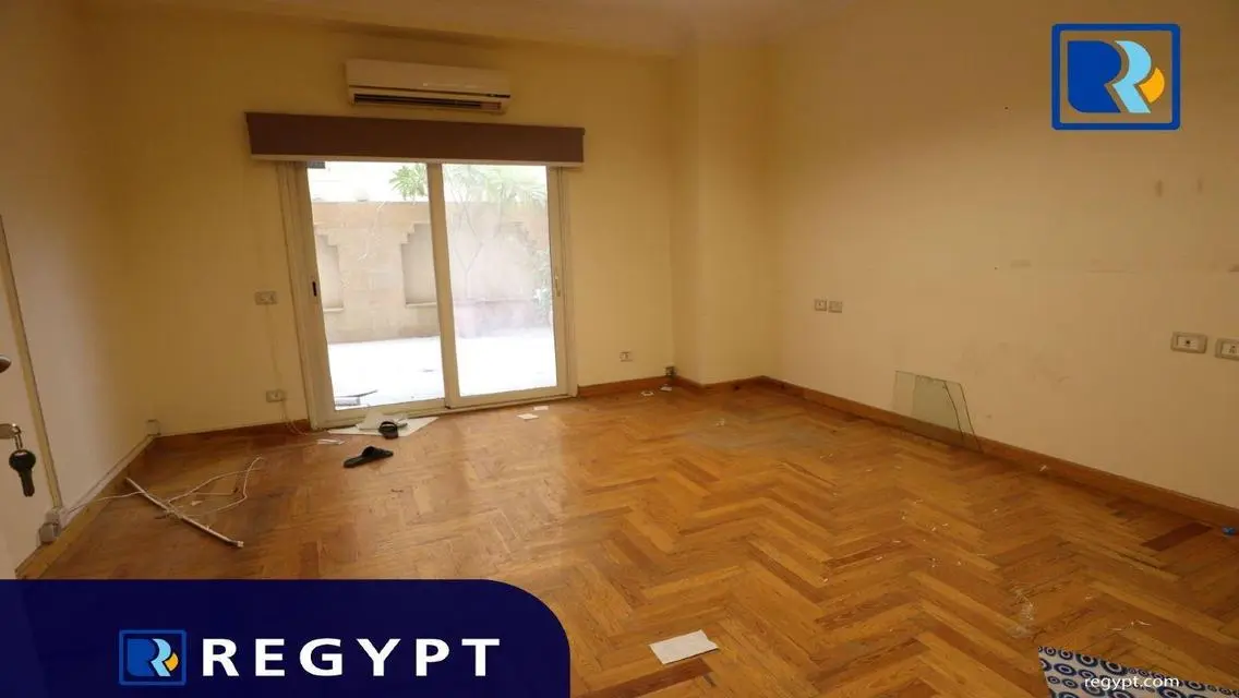 عقار متميز بمساحة 600 متر مع غرفة اجتماعات