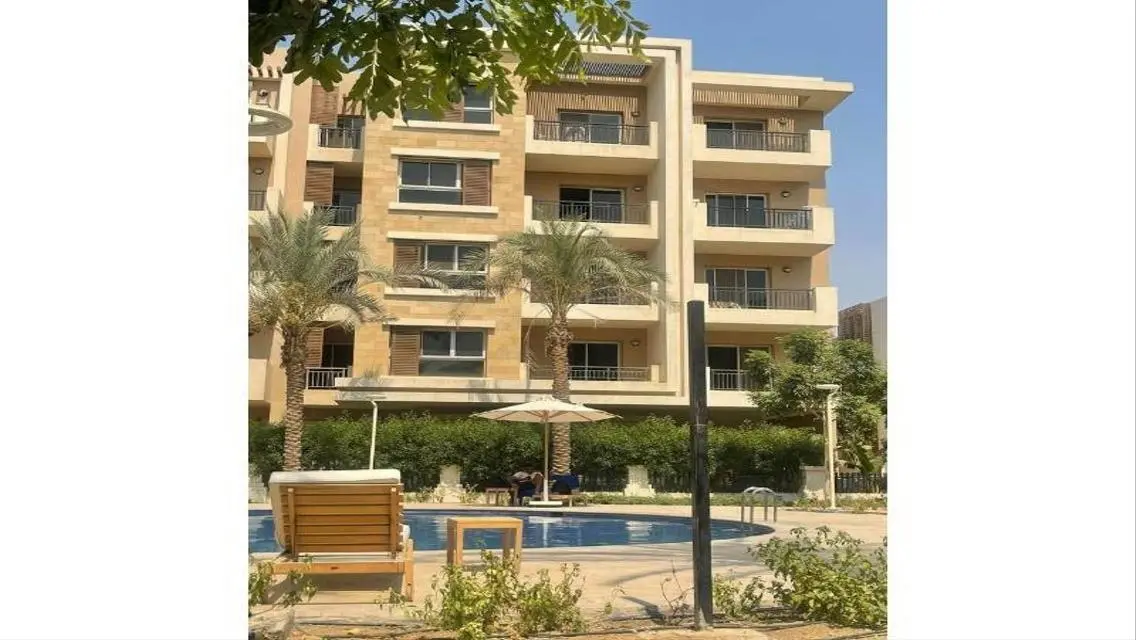 فيلا فاخرة في 165-Club-Side