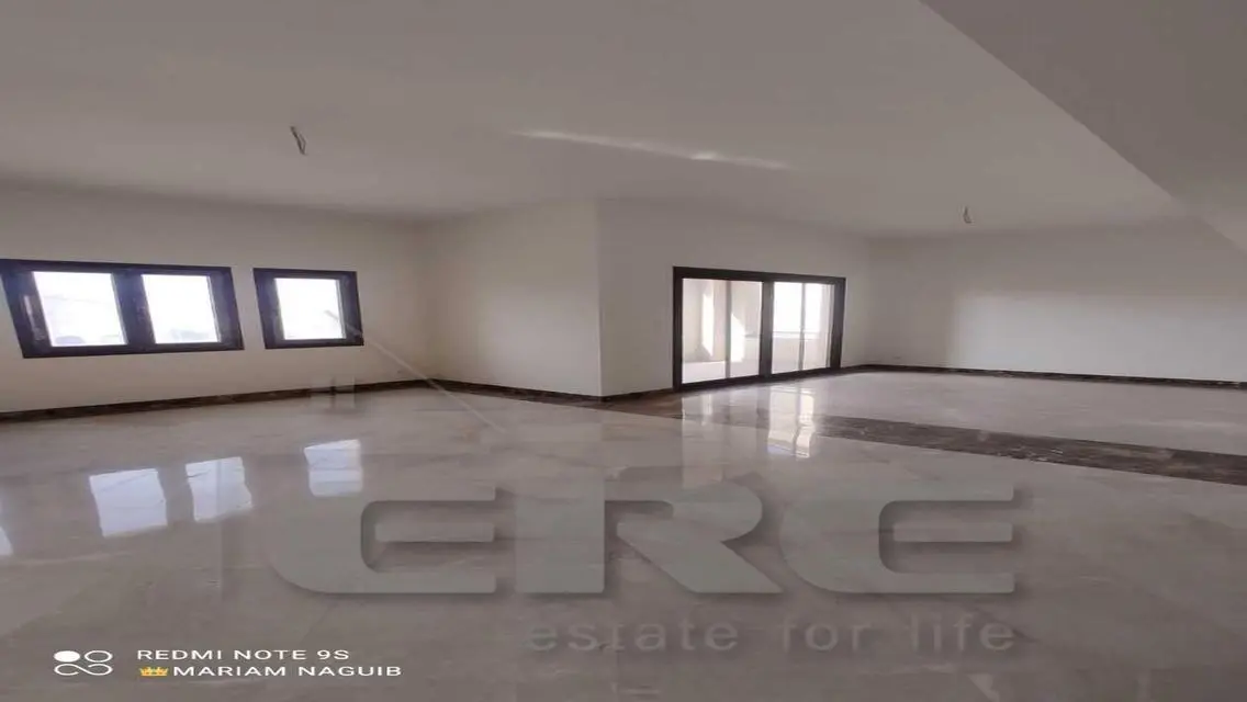 Luxury Villa for Sale with Stunning Lake View