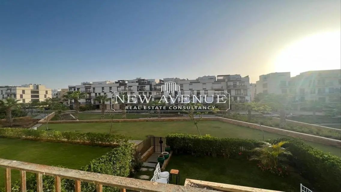 شقة فاخرة في Courtyard-2103 بسعر 12,500,000 جنيه