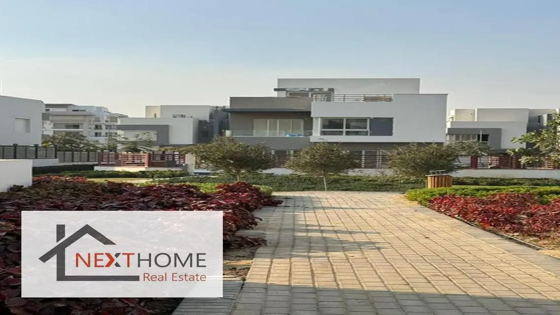 Luxury Villa for Sale with Spacious Design and Premium Amenities
