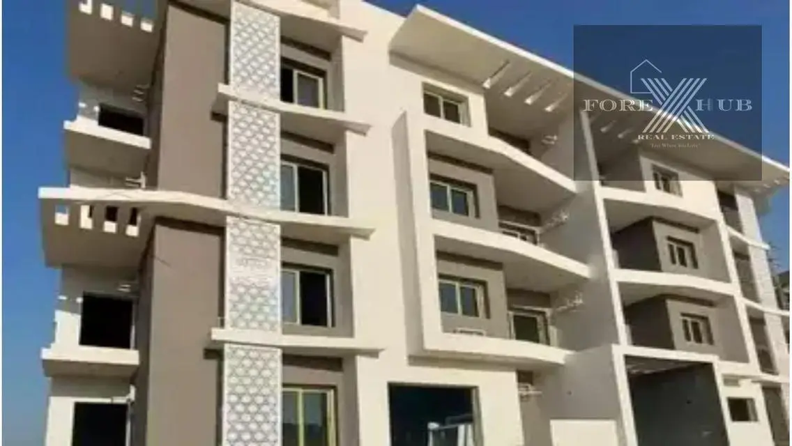 شقة فاخرة بمساحة كبيرة للبيع في القاهرة