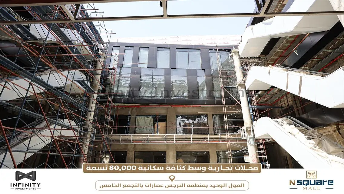 محل في مول N-Square بالقرب من مدرسة MASE