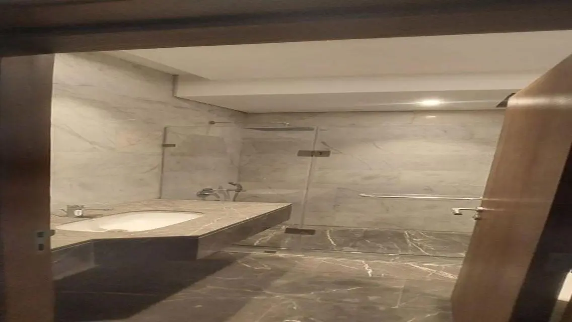 Luxurious Apartment for Sale with Spacious Layout and Stunning Views