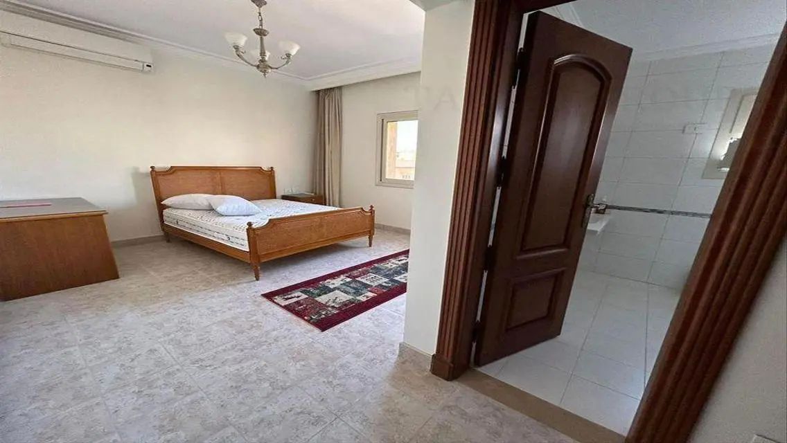Luxurious Furnished Apartment in the Heart of the City