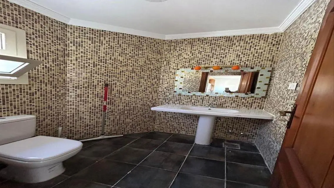 Luxurious Furnished Apartment in the Heart of the City