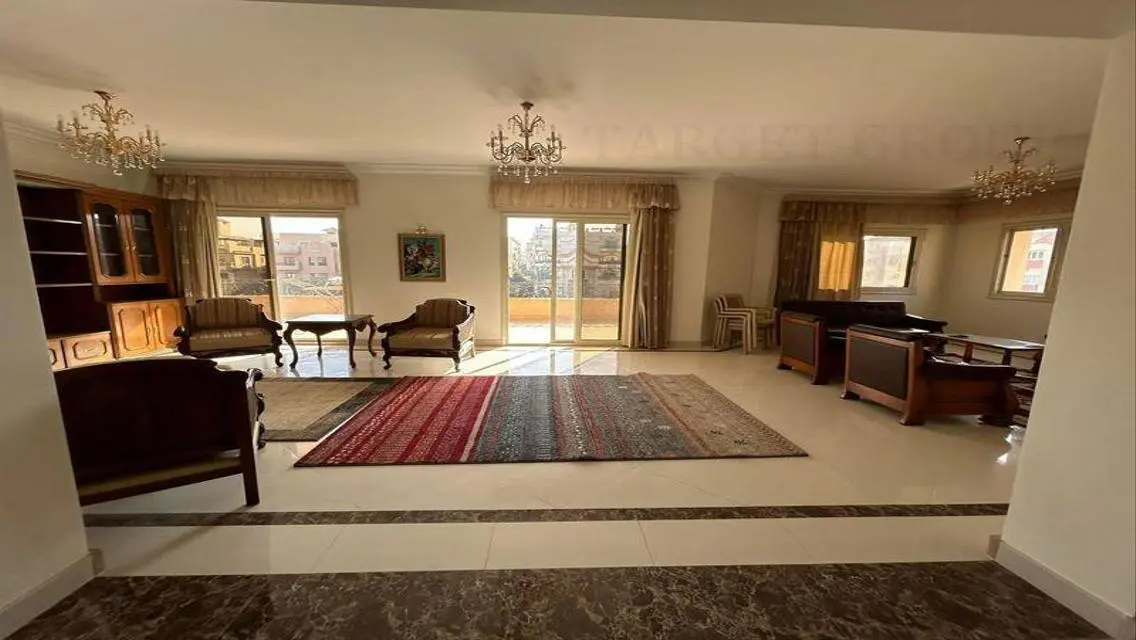 Luxurious Furnished Apartment in the Heart of the City