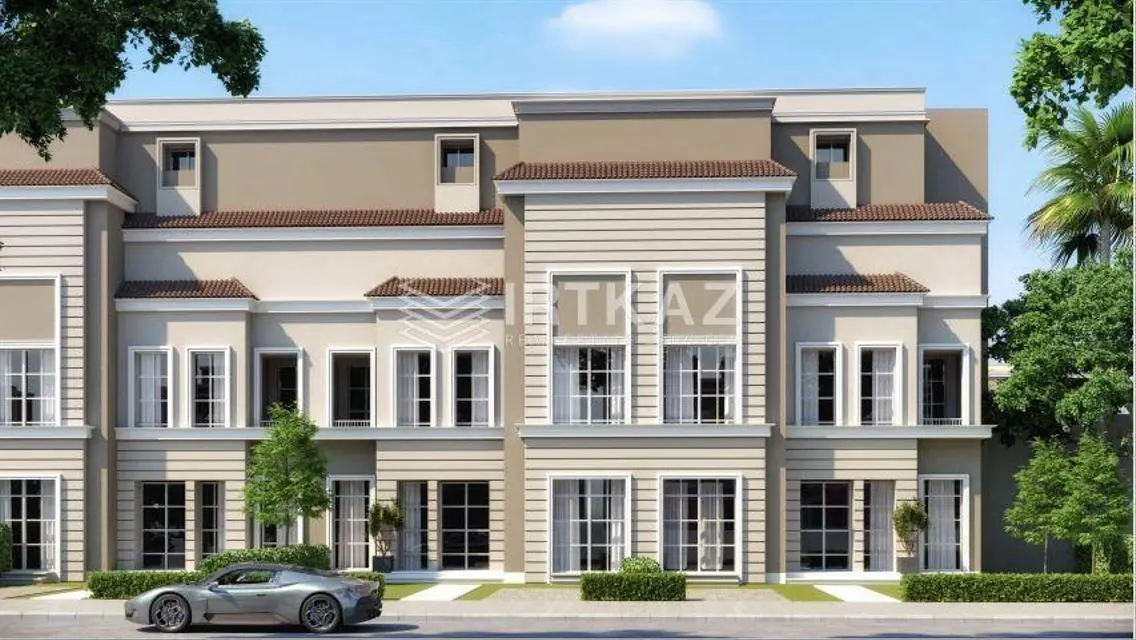 فيلا مذهلة للبيع في مدينة المستقبل - بتصميم الفراشة