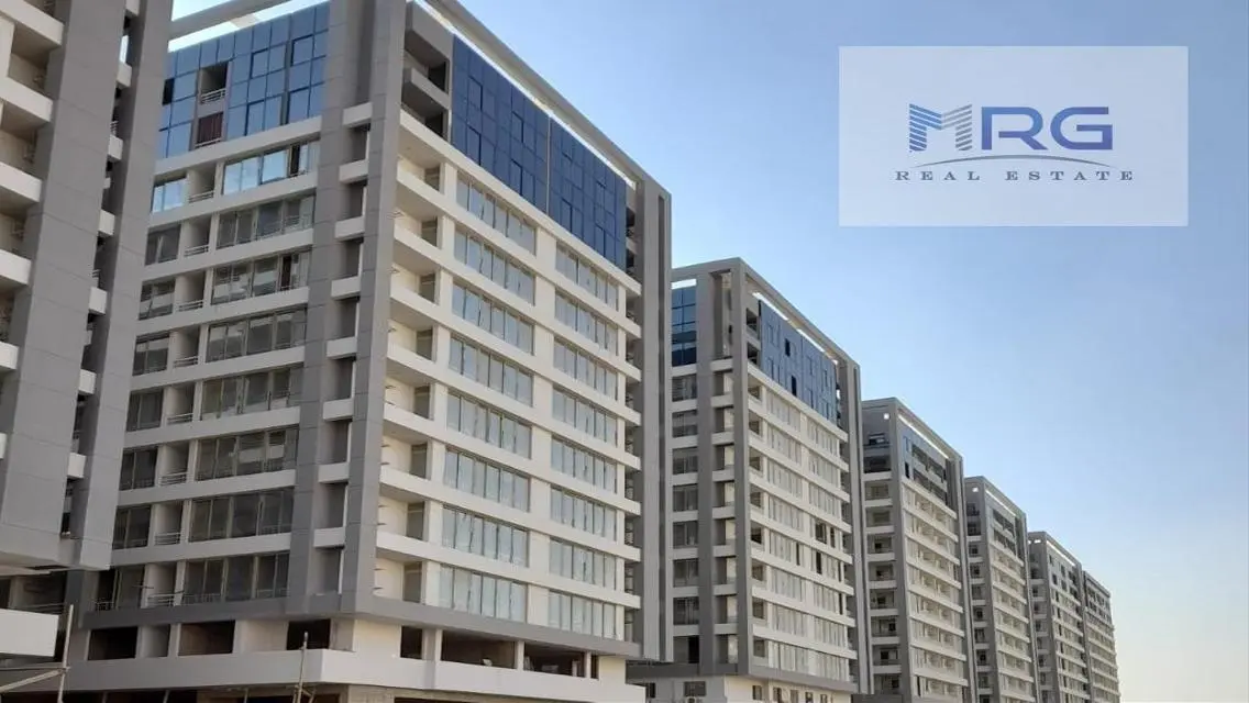 Luxury Apartment with Private Balcony and Garden