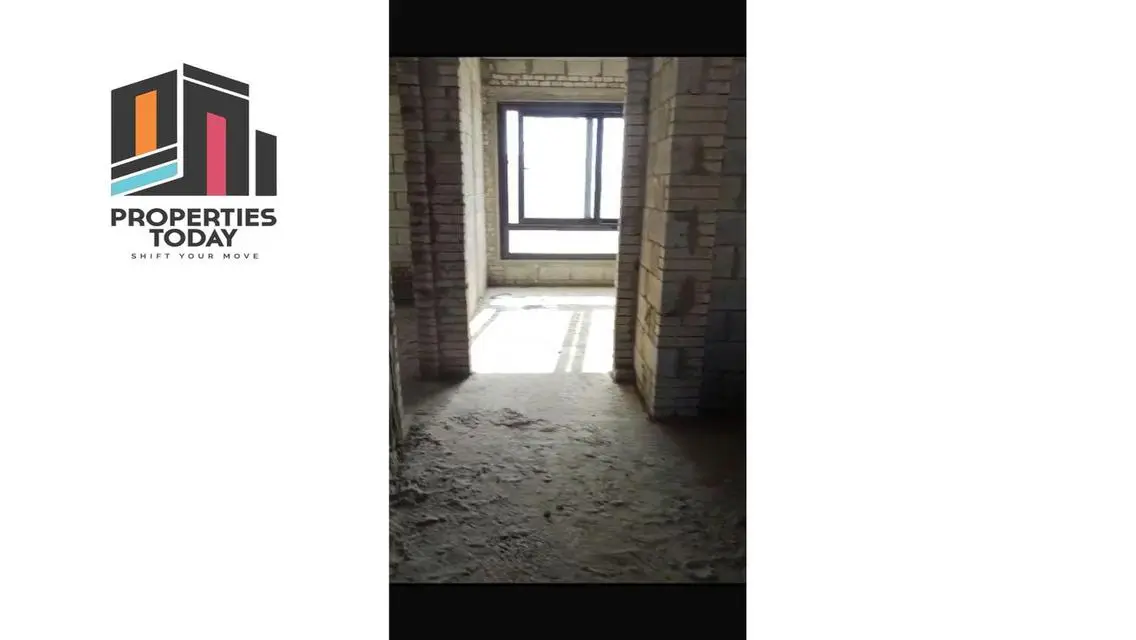 Luxury Villa for Sale with Maid's Room and Study Room
