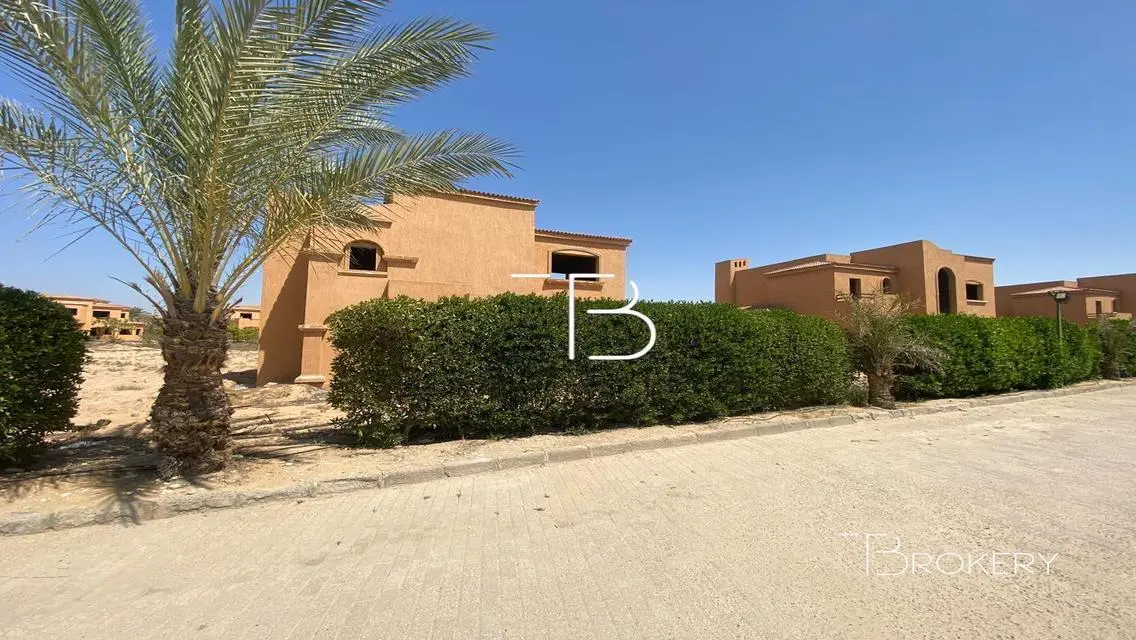 Semi-Finished Villa for Sale in Wadi El-Nakhil, Cairo