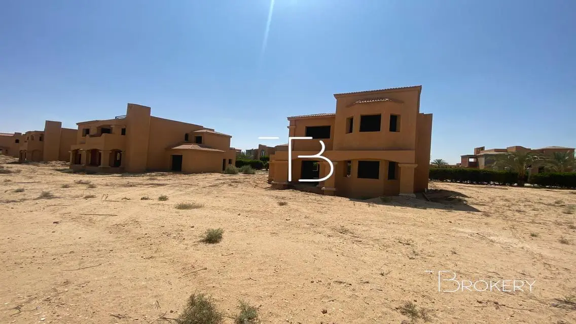 Semi-Finished Villa for Sale in Wadi El-Nakhil, Cairo