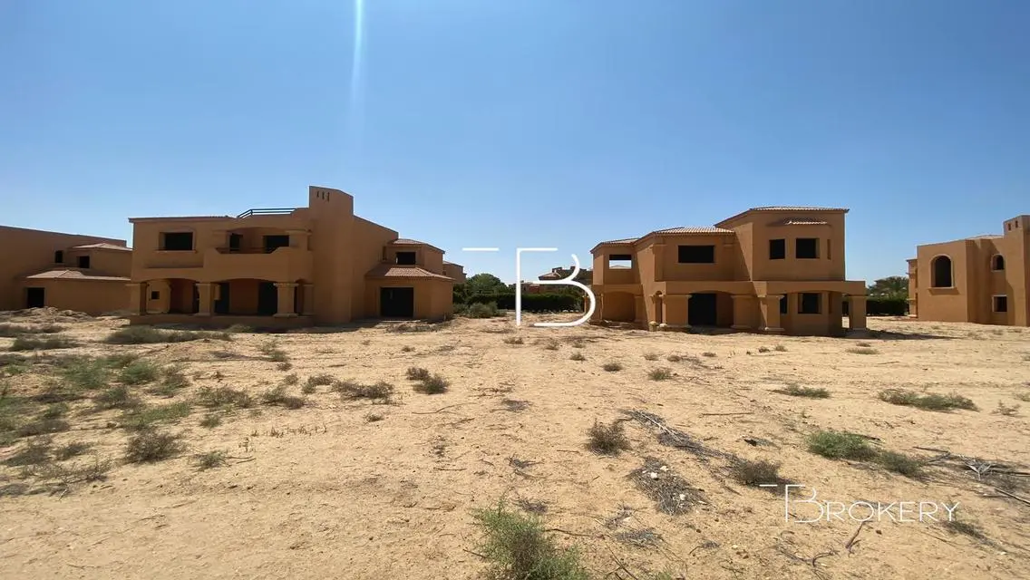 Semi-Finished Villa for Sale in Wadi El-Nakhil, Cairo