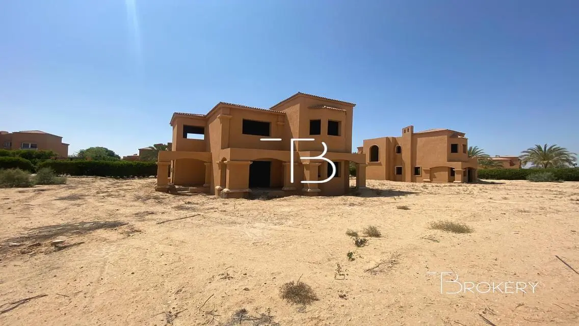 Semi-Finished Villa for Sale in Wadi El-Nakhil, Cairo
