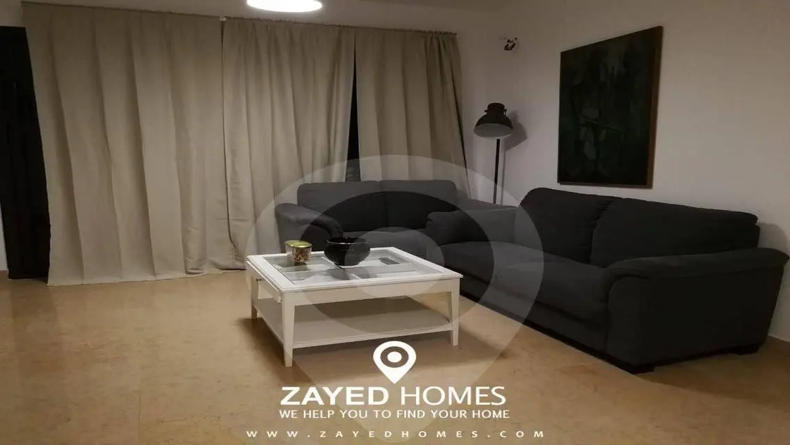 Luxury Apartment with Private Garden and Pool