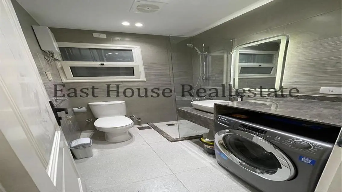 Luxury Apartment in B12