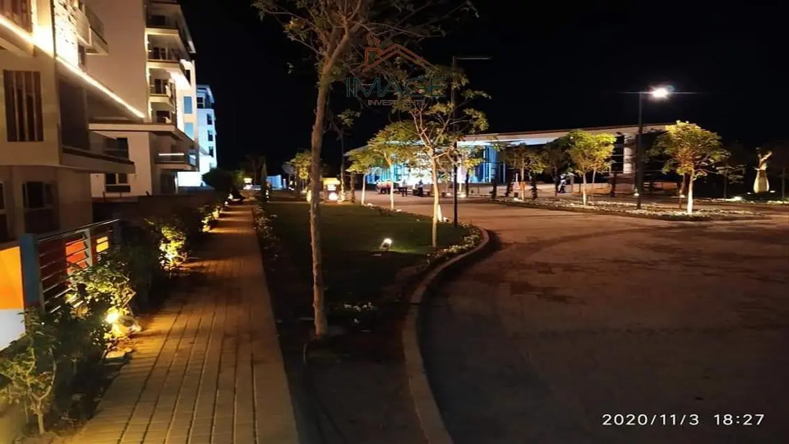 Luxury Villa in Club Park 500