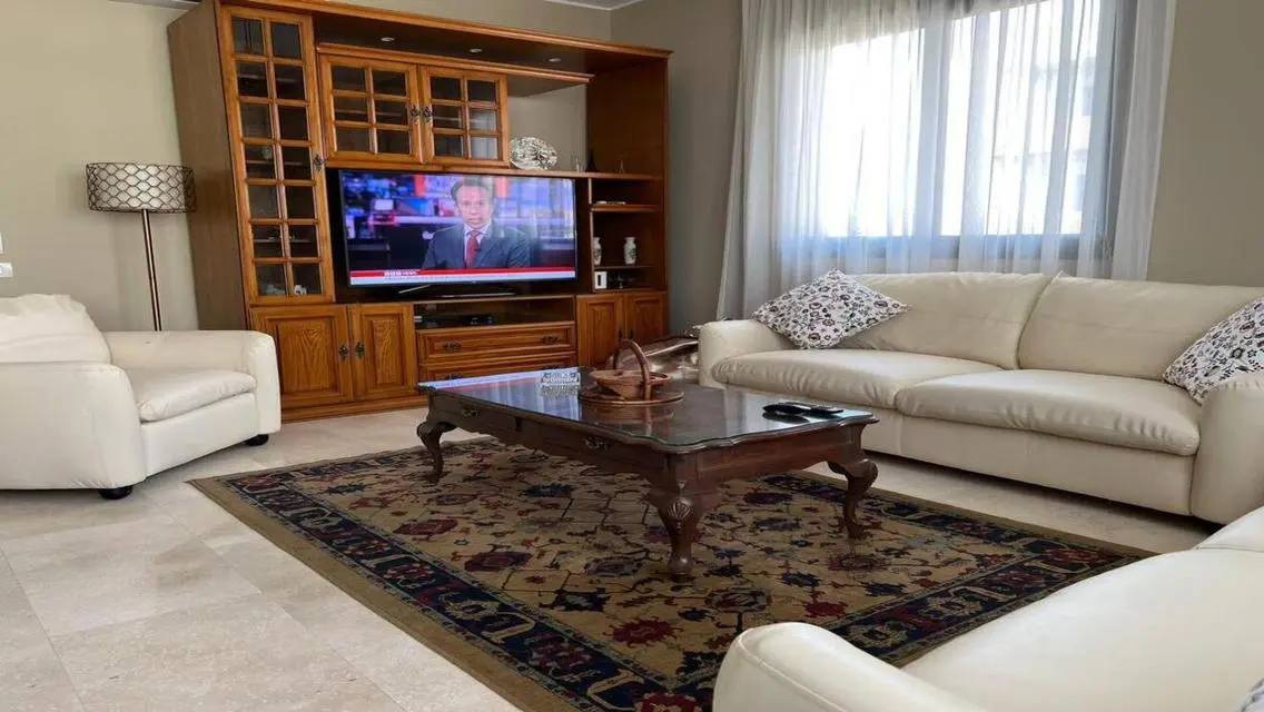 Luxury Apartment Available at Residence 198