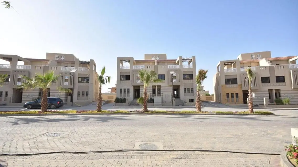 461 متر مربع في كومباوند جرين 4 - 252