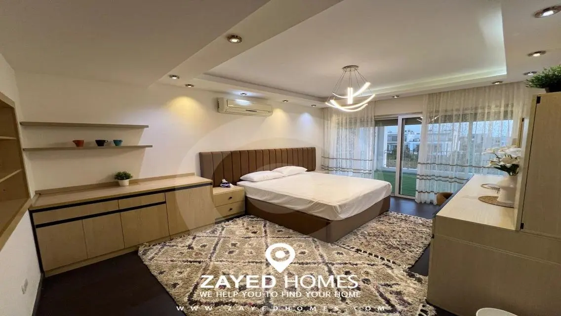 Luxury 365 sqm Apartment with Private Garden