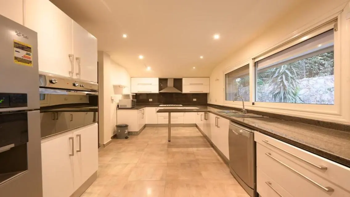 Luxury Villa for Sale at 550,000 EGP in Prime Location
