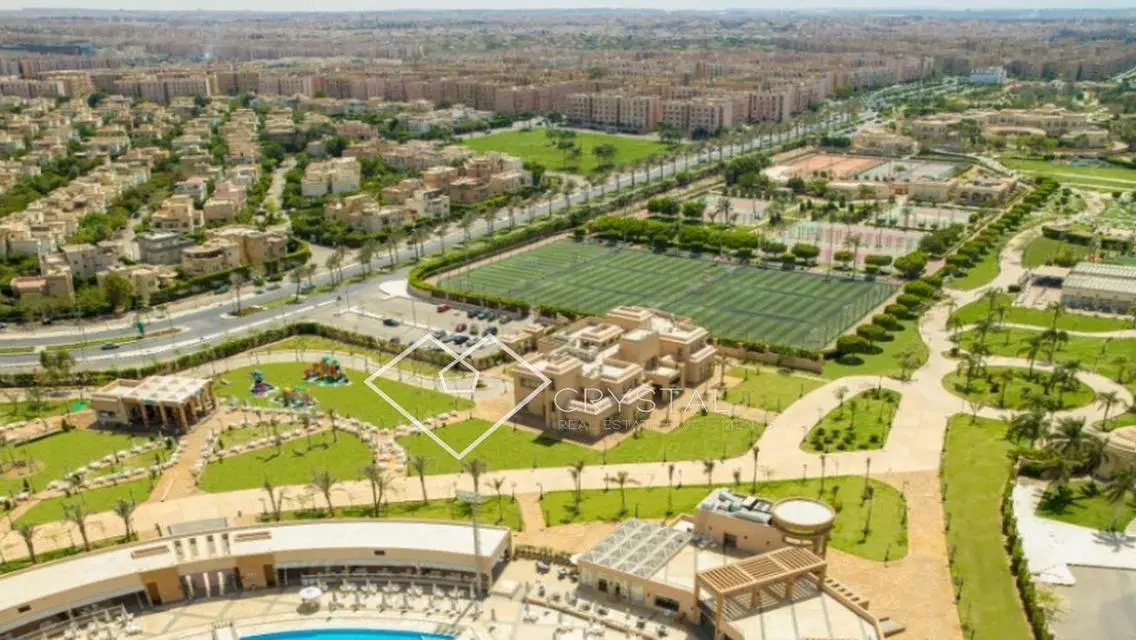 فيلا فاخرة للإيجار بمساحة 2 متر في قلب المدينة