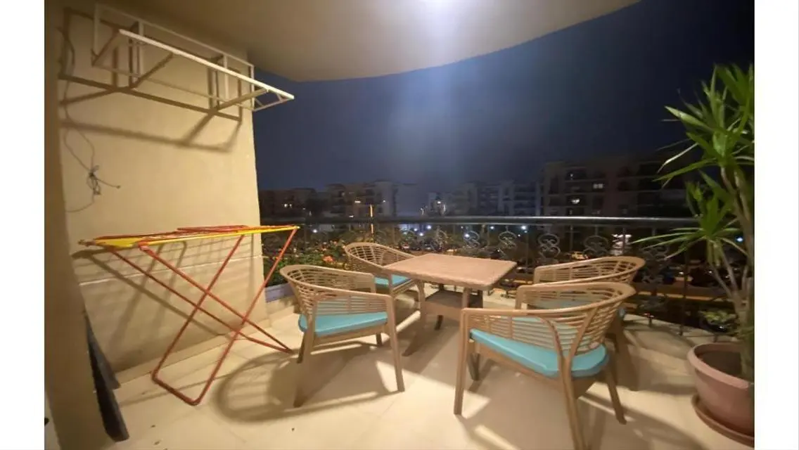 Charming Apartment of 34 Meters with Balcony & Security