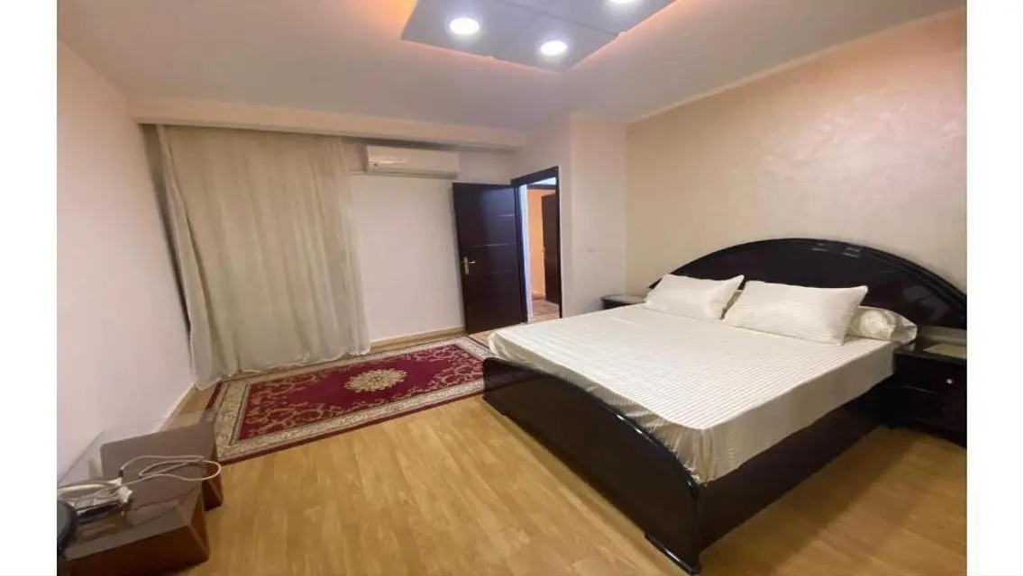 Charming Apartment of 34 Meters with Balcony & Security
