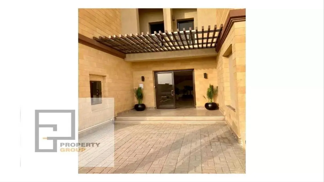 Stunning Mountain View Villa at ICity 208