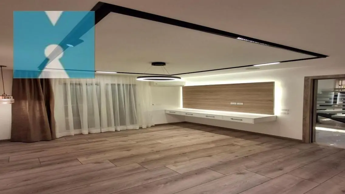 Luxury Apartment with Spacious Layout in the Heart of the City