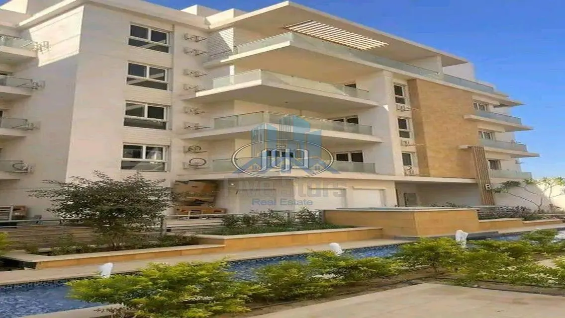 Luxury Apartment with Spacious Layout in the Heart of the City