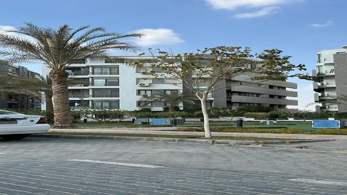 شقة فاخرة في تاج سيتي مع إطلالة رائعة
