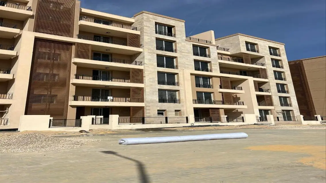 شقة فاخرة في تاج سيتي مع إطلالة رائعة
