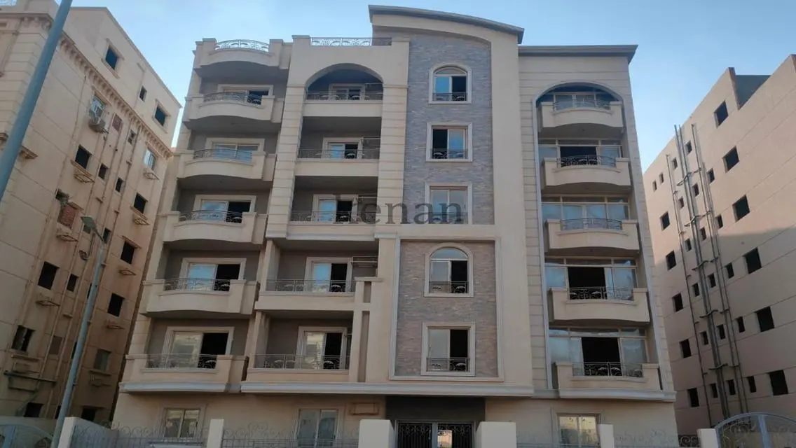 Stunning Apartment with Spacious Area