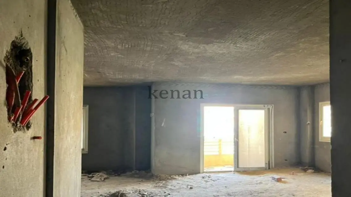 Stunning Apartment with Spacious Area