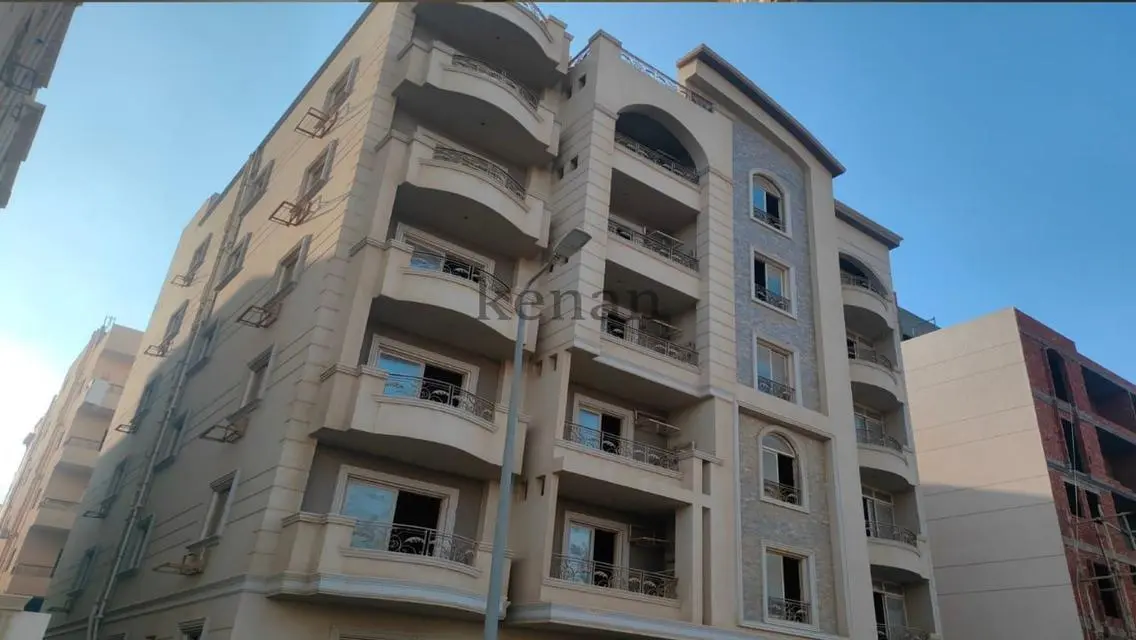 Stunning Apartment with Spacious Area