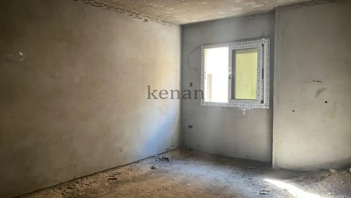 Stunning Apartment with Spacious Area