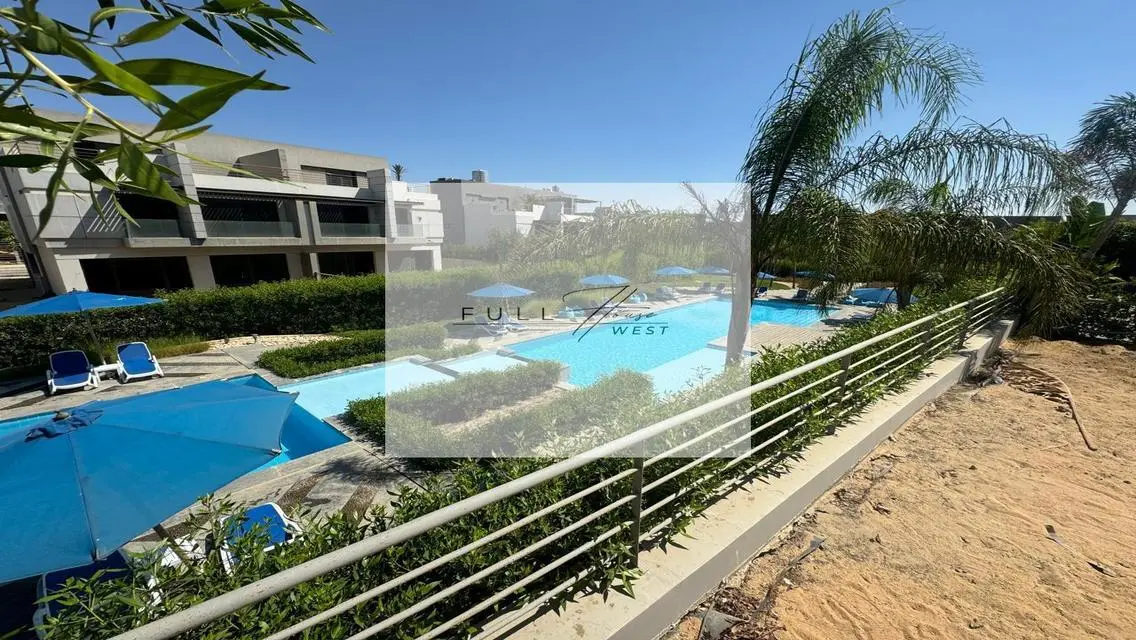 Luxurious Villa with 700 sqm Space, Private Pool, and Garden