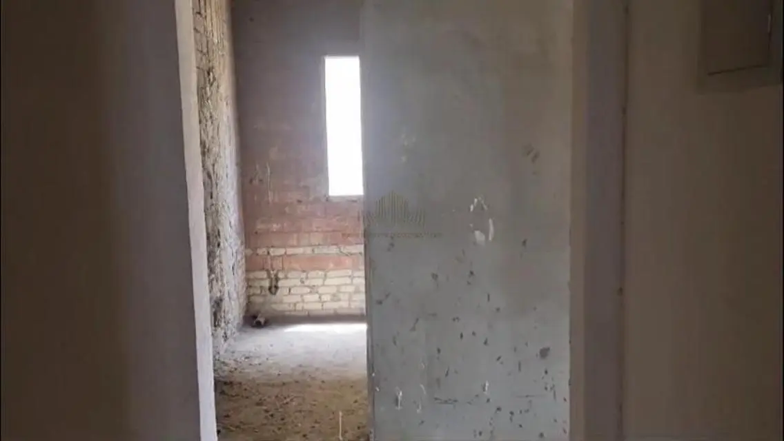 Luxury Apartment for Sale with Security Guard and Covered Parking